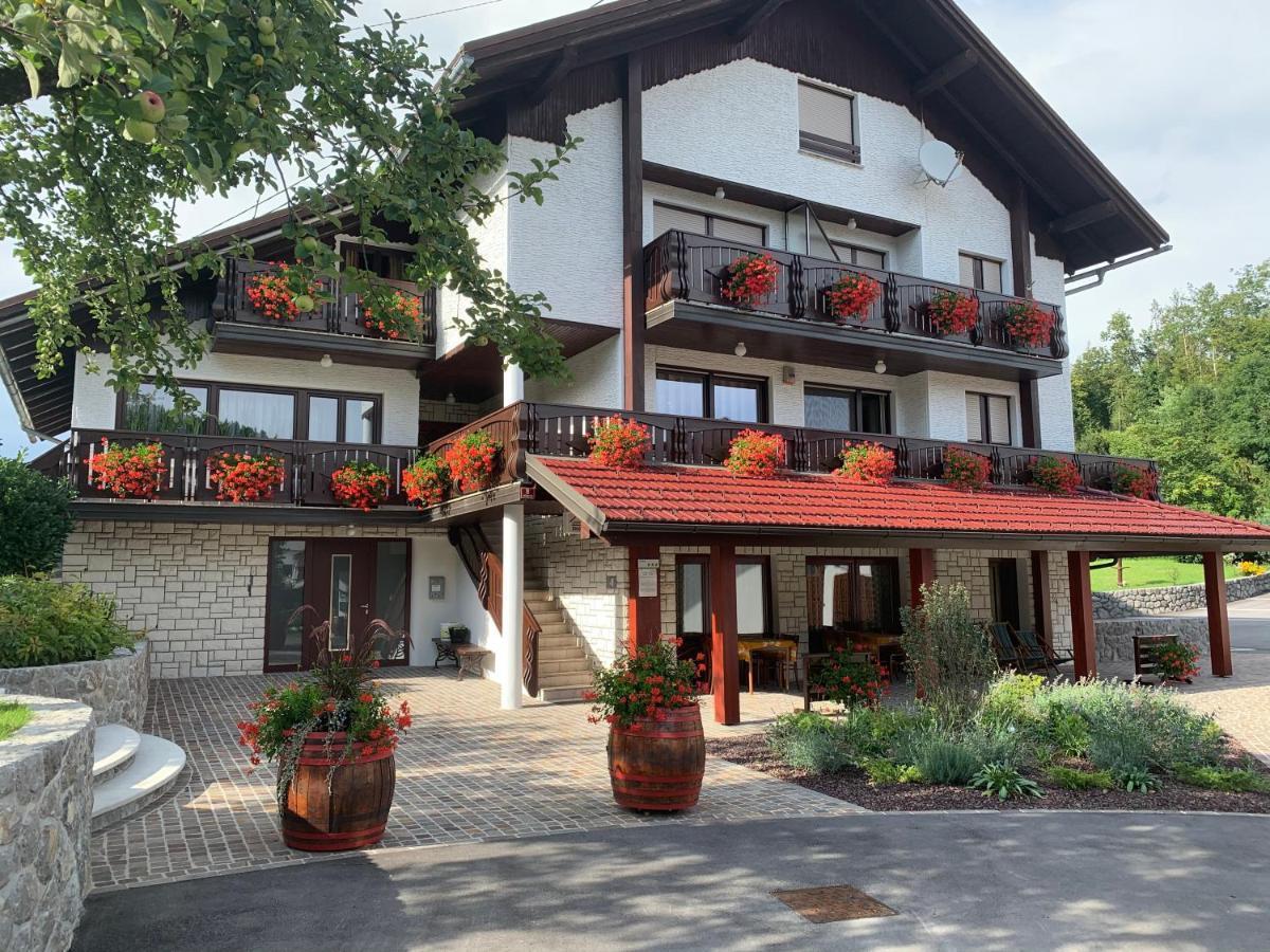 Zigon Bed & Breakfast Logatec Extérieur photo